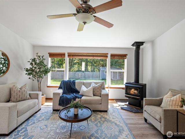 House for sale in Allyn, Washington