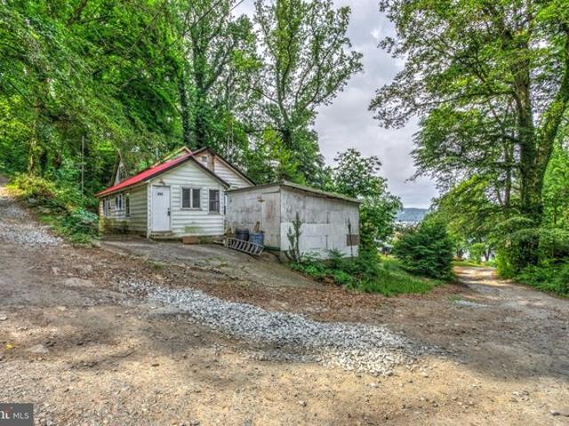 House for sale in Peach Bottom, Pennsylvania