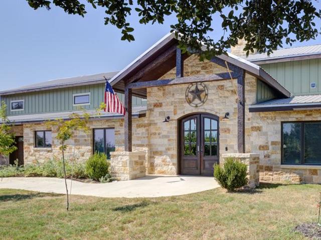 House for sale in Fischer, Texas