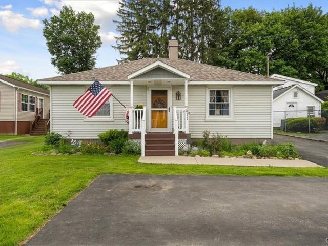 House for sale in Oneida, New York