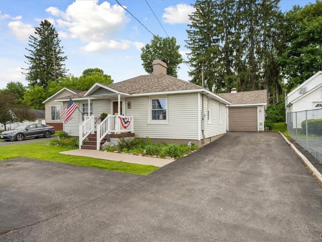 House for sale in Oneida, New York