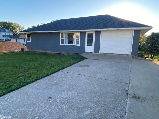 House for sale in Brooklyn, Iowa