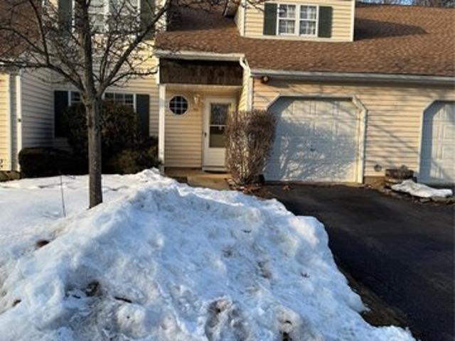 Condo for sale in Bohemia, New York