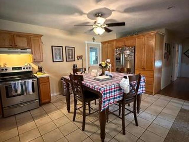 House for sale in Carrizo Springs