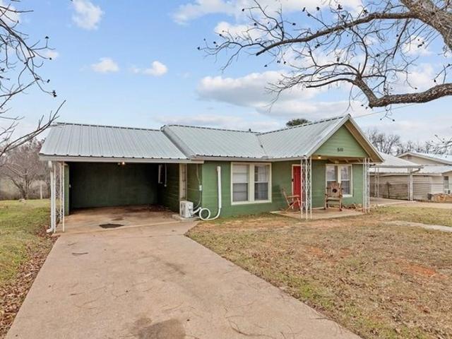House for sale in Mason, Texas