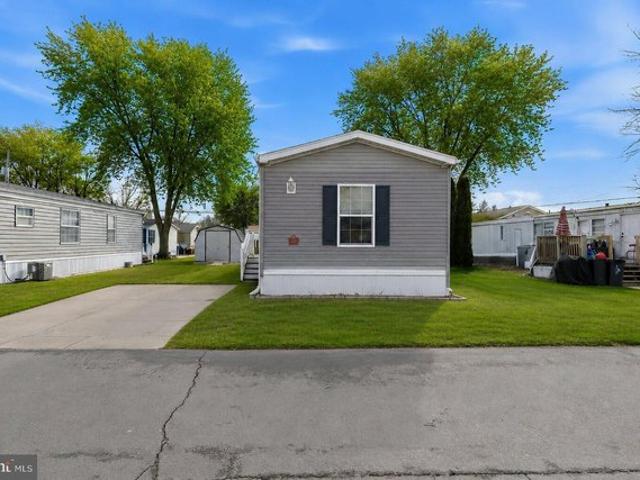 House for sale in Wrightstown, New Jersey