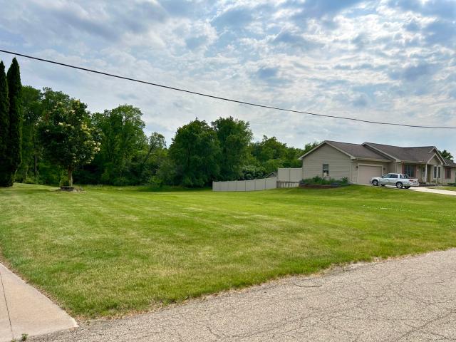 Land for sale in Utica, Illinois
