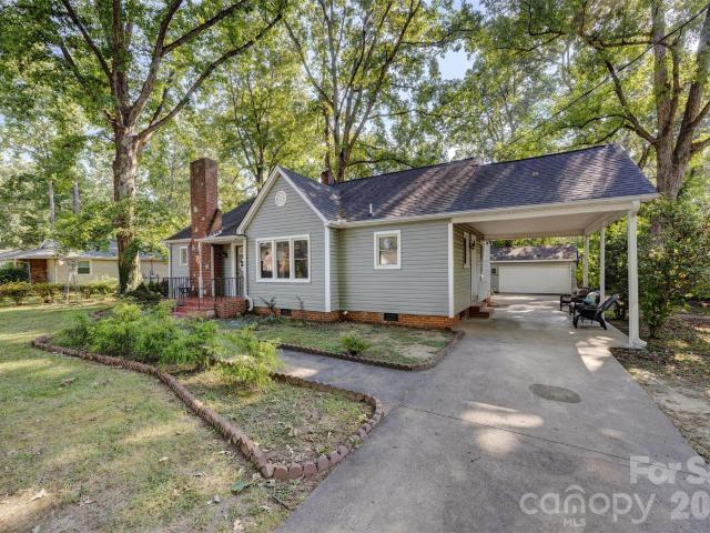 House for sale in West Shelby, Shelby
