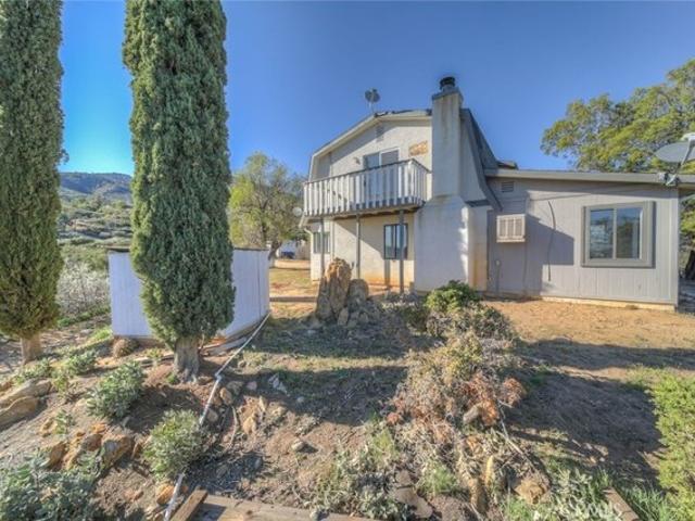 House for sale in Anza, California