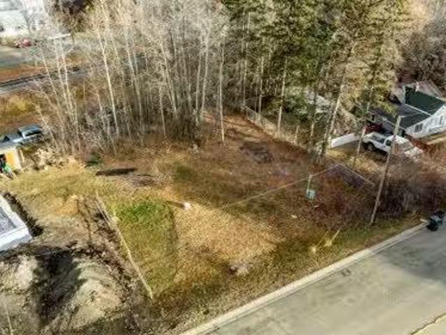 House for sale in Sylvan Lake, Alberta