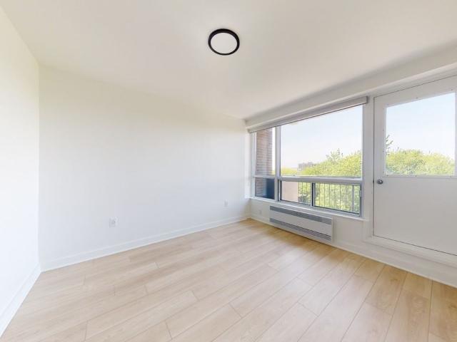 Apartment for rent in St. Leonard's, Quebec