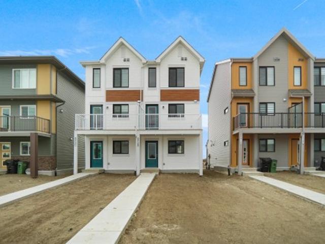 House for sale in Wedgewood, Alberta
