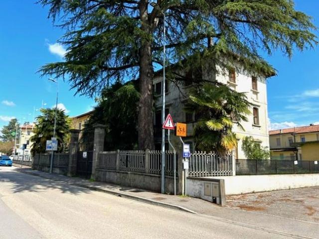 Terreno in vendita a Tavagnacco, Friuli-Venezia Giulia