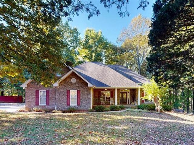 Farm for sale in Scottsville, Allen County