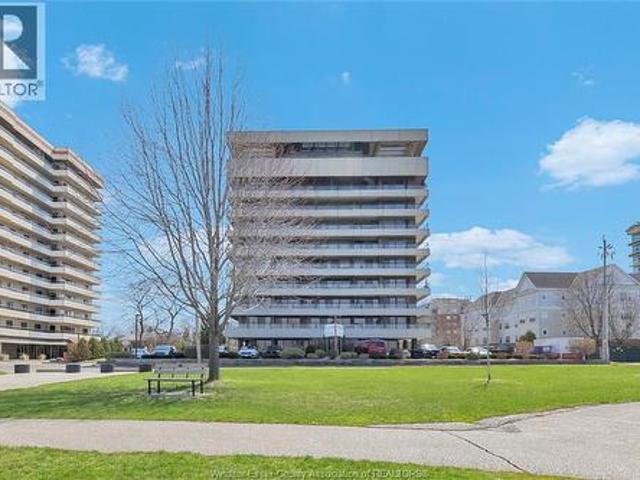 Condo for sale in Maidstone, Ontario