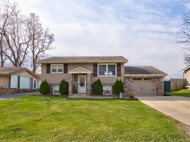 House for sale in Monee, Illinois