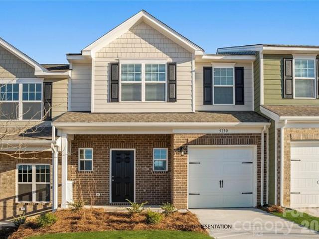 Townhouse for sale in Stanley, North Carolina