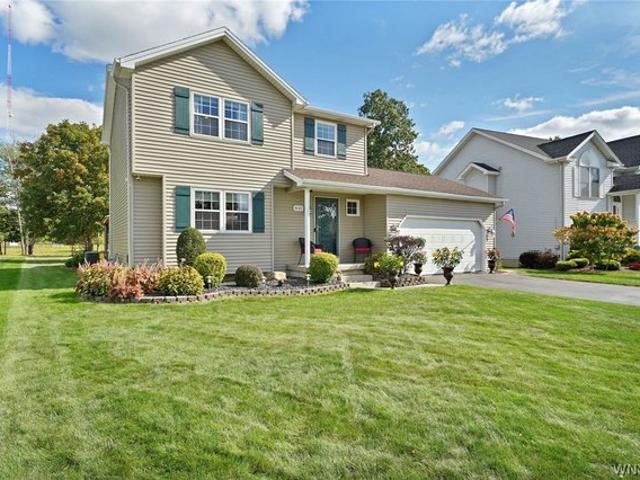 House for sale in Wanakah, Town of Hamburg