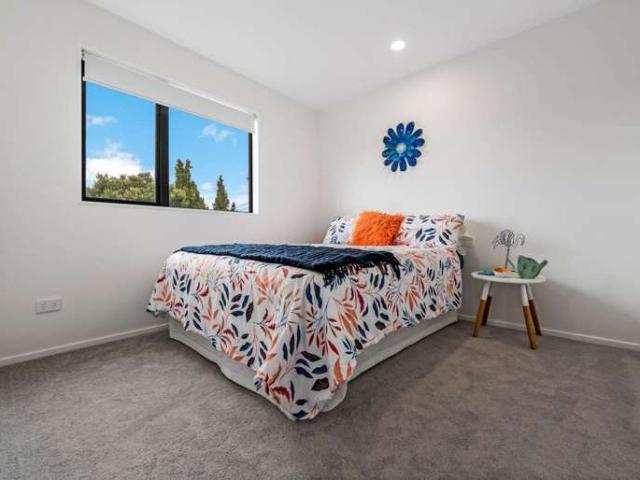 Townhouse for sale in Mount Roskill, Oroua County