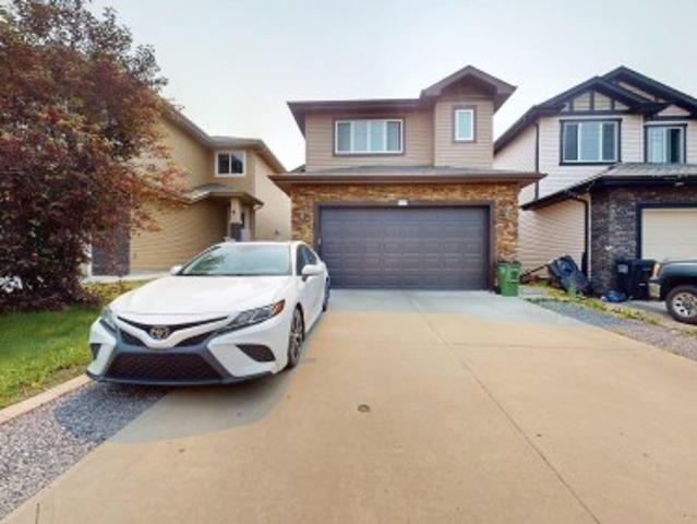 House for sale in Charlesworth, Edmonton