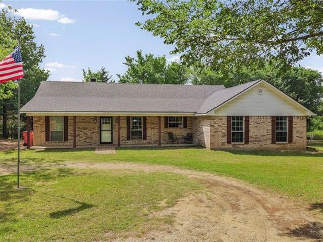 House for sale in Hunt, Texas