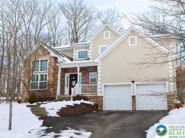 House for sale in Dingmans Ferry, Pennsylvania