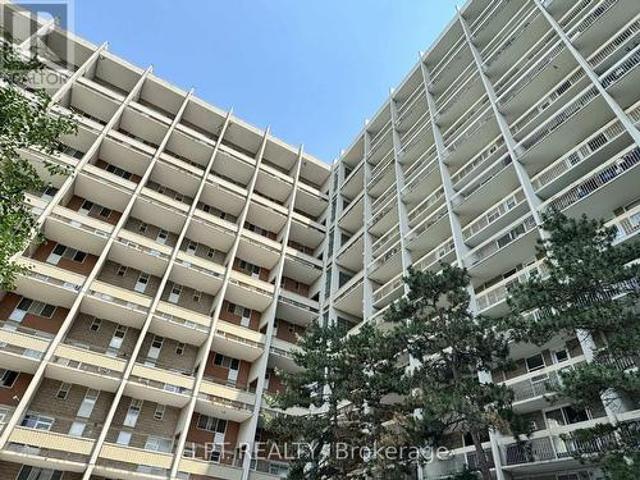 Condo for sale in Ancaster, Ontario