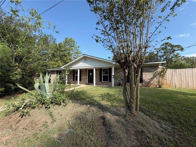 House for sale in Chickasaw, Alabama