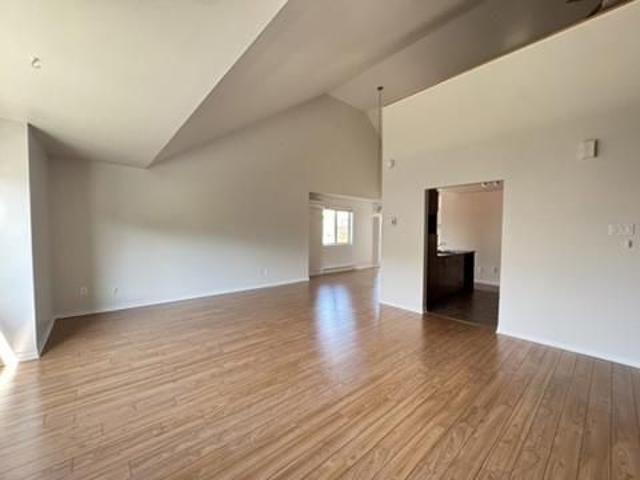 Apartment for rent in La Vallée-du-richelieu, Quebec