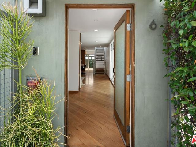 Property for rent in Canoga Park, California