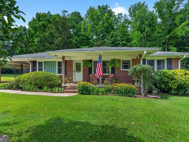 House for sale in Palmetto, Georgia