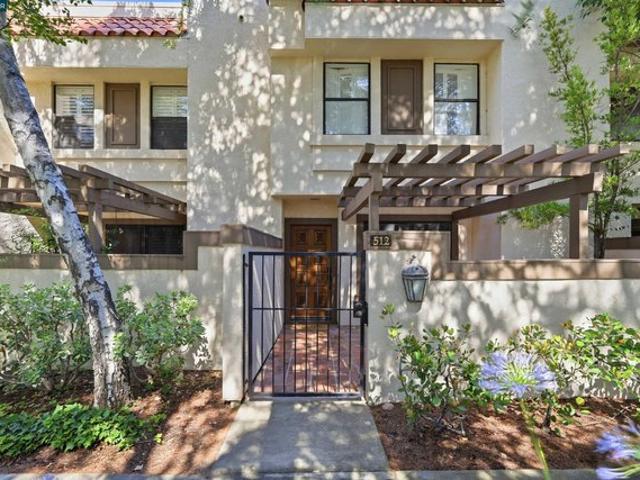 Townhouse for sale in Walnut Creek, California