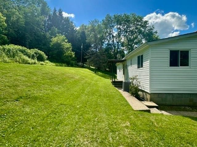 House for sale in Adah, Pennsylvania