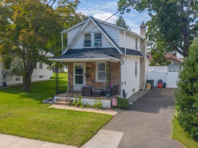 House for sale in Wyncote, Pennsylvania