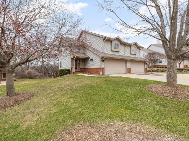 Condo for sale in Oconomowoc, Wisconsin