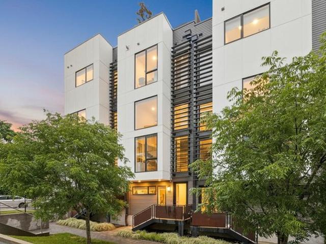 Townhouse for sale in Durham, North Carolina