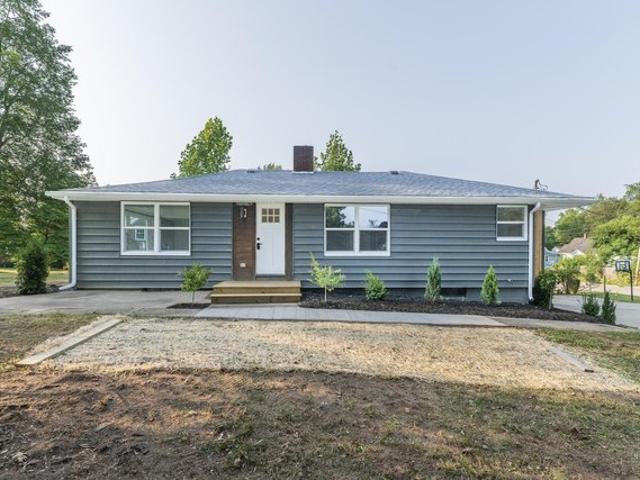 House for sale in Dowagiac, Michigan