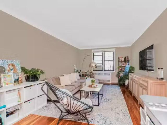 Condo for sale in Astoria