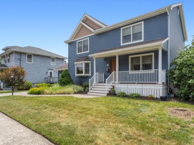 House for sale in Saddle Brook, New Jersey