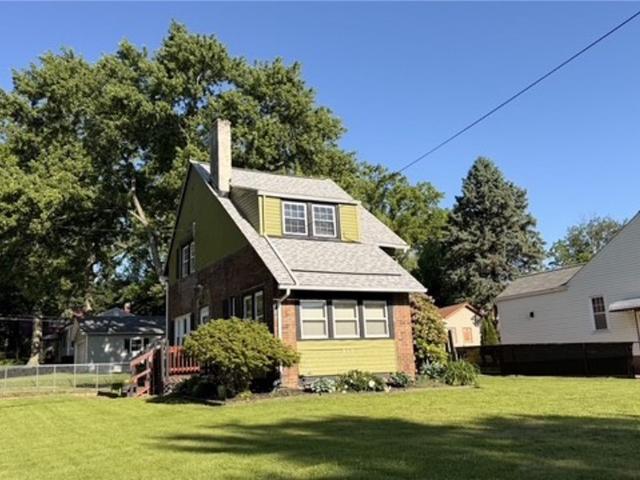 House for sale in Summit, Ohio