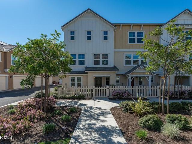 Townhouse for sale in Fillmore, California