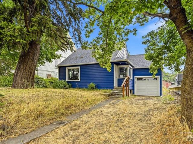 House for sale in Moscow, Idaho