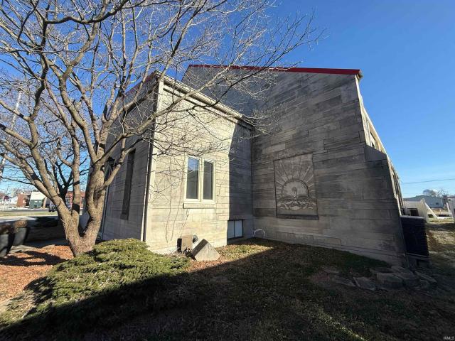 House for sale in Bedford, Indiana