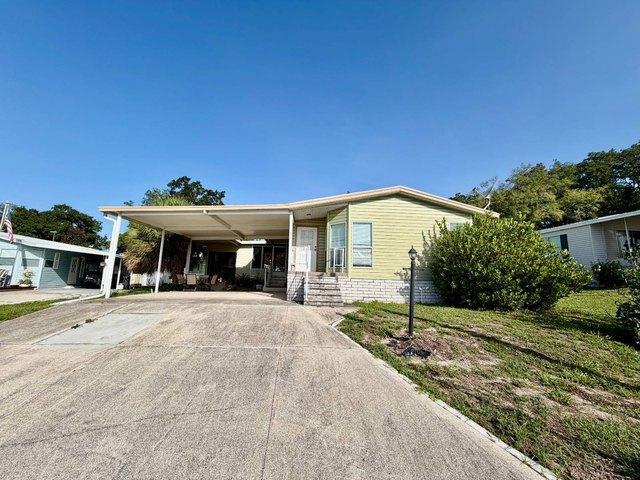 House for sale in Lady Lake, Lake County