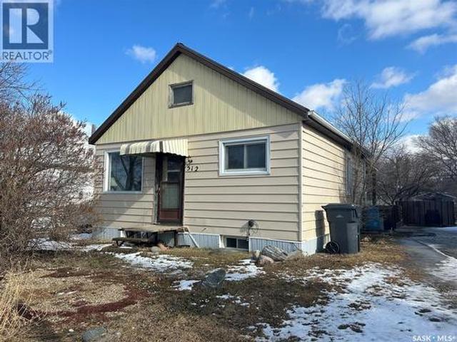 House for sale in Lampman, Saskatchewan
