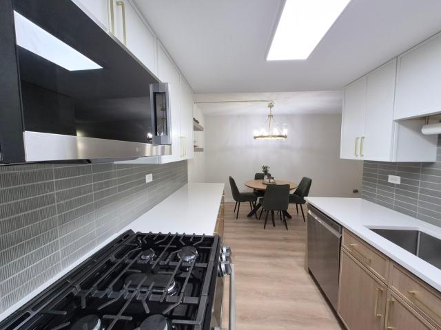 Condo for sale in Downers Grove, Illinois