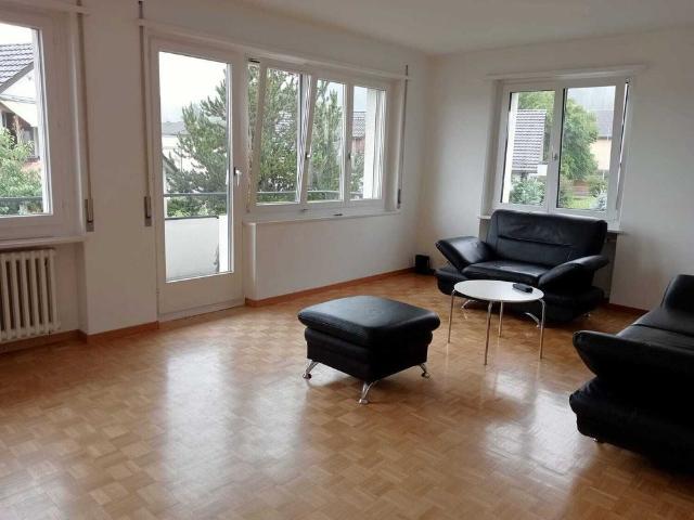 Apartment mieten in Egg, Zürich