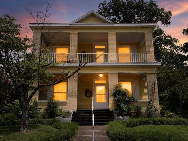 House for sale in Mayfield, Kentucky