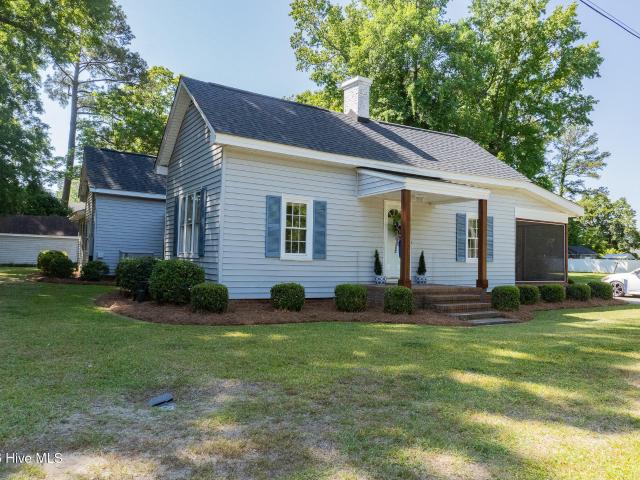 House for sale in Bladenboro, North Carolina