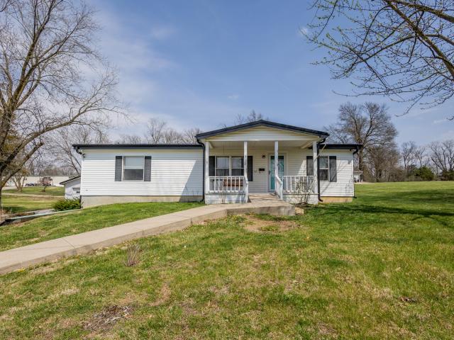 House for sale in Huntsville, Missouri